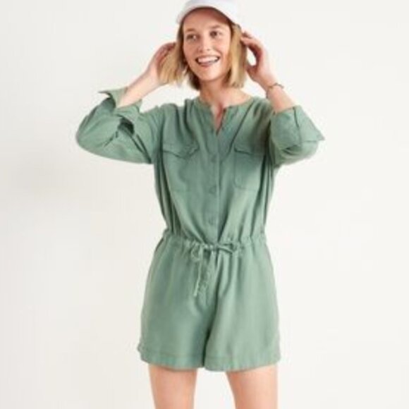 Brand New Women's Old Navy Long-Sleeve Utility Romper - Picture 1 of 16